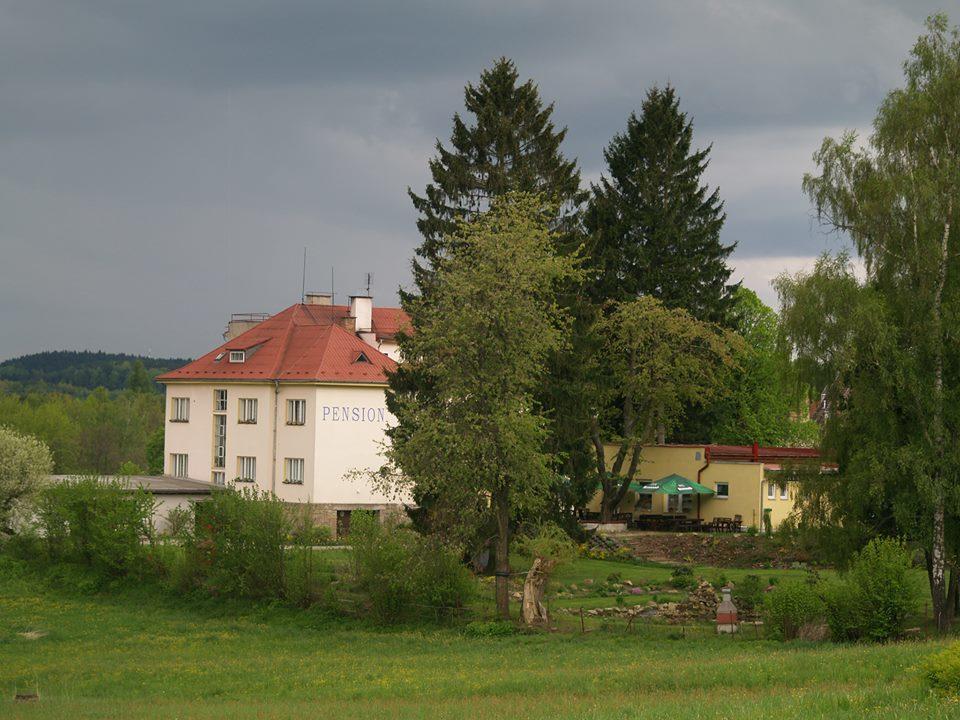 Pension Pod Šibeňákem Strmilov Esterno foto