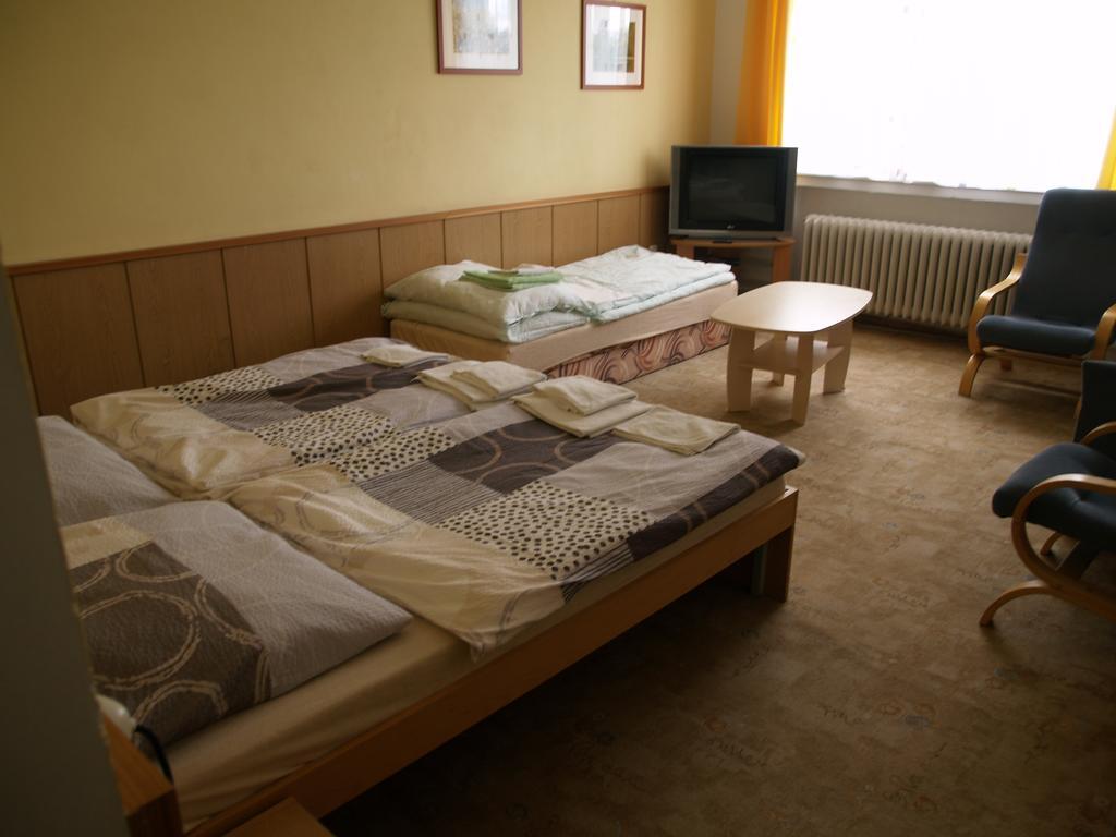 Pension Pod Šibeňákem Strmilov Esterno foto