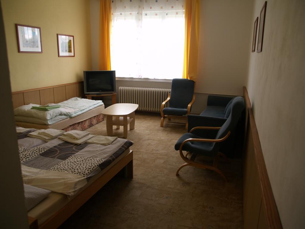 Pension Pod Šibeňákem Strmilov Esterno foto